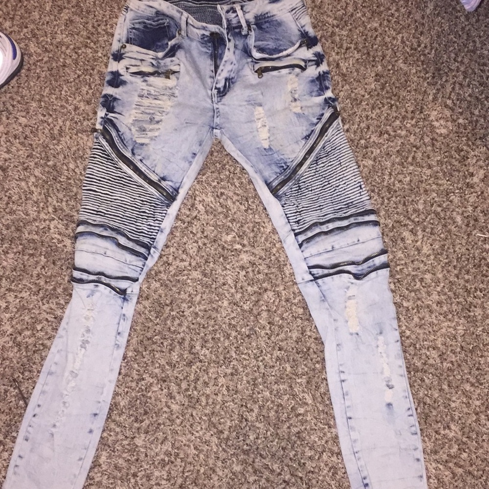 Woman red fox jeans